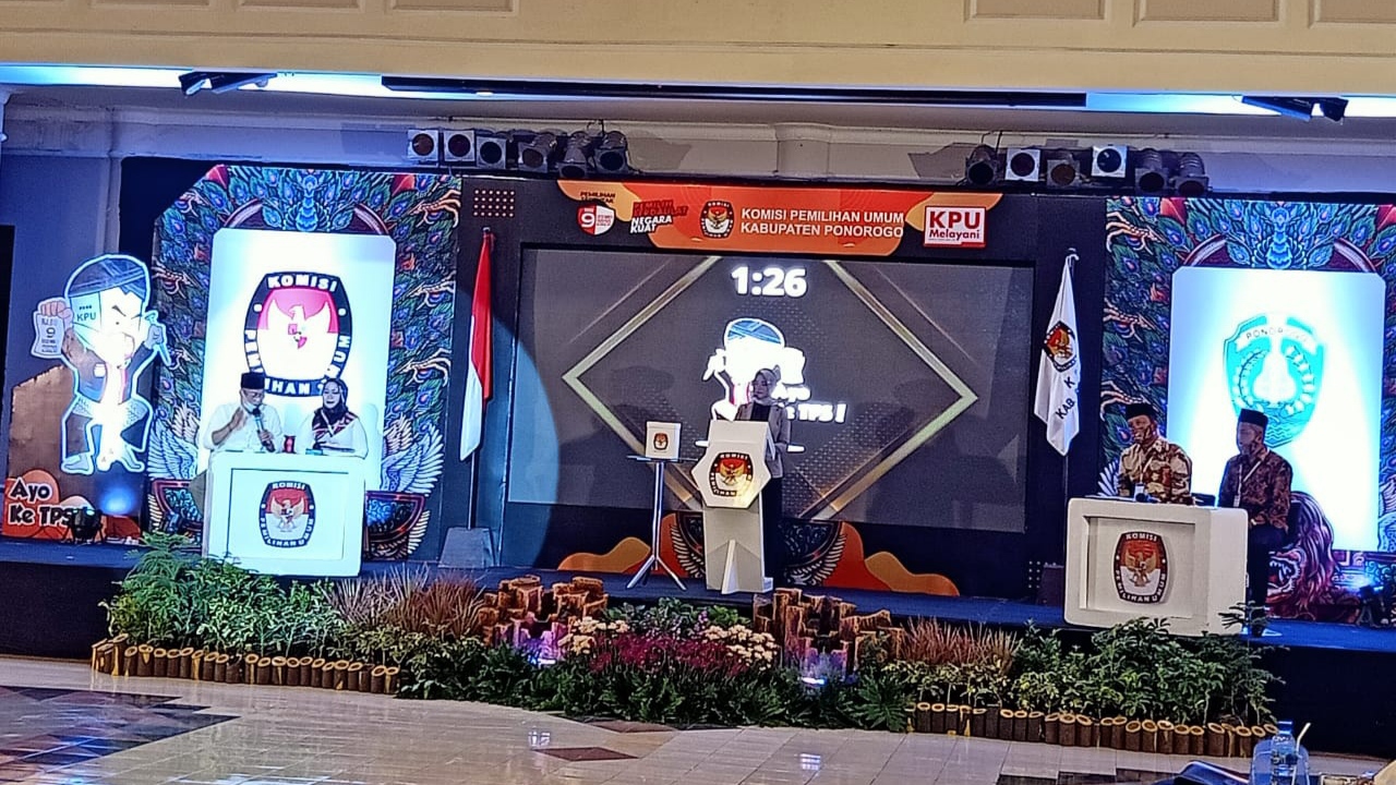 Sugiri dan Ipong Kembali Beradu di Debat Kedua Pilkada