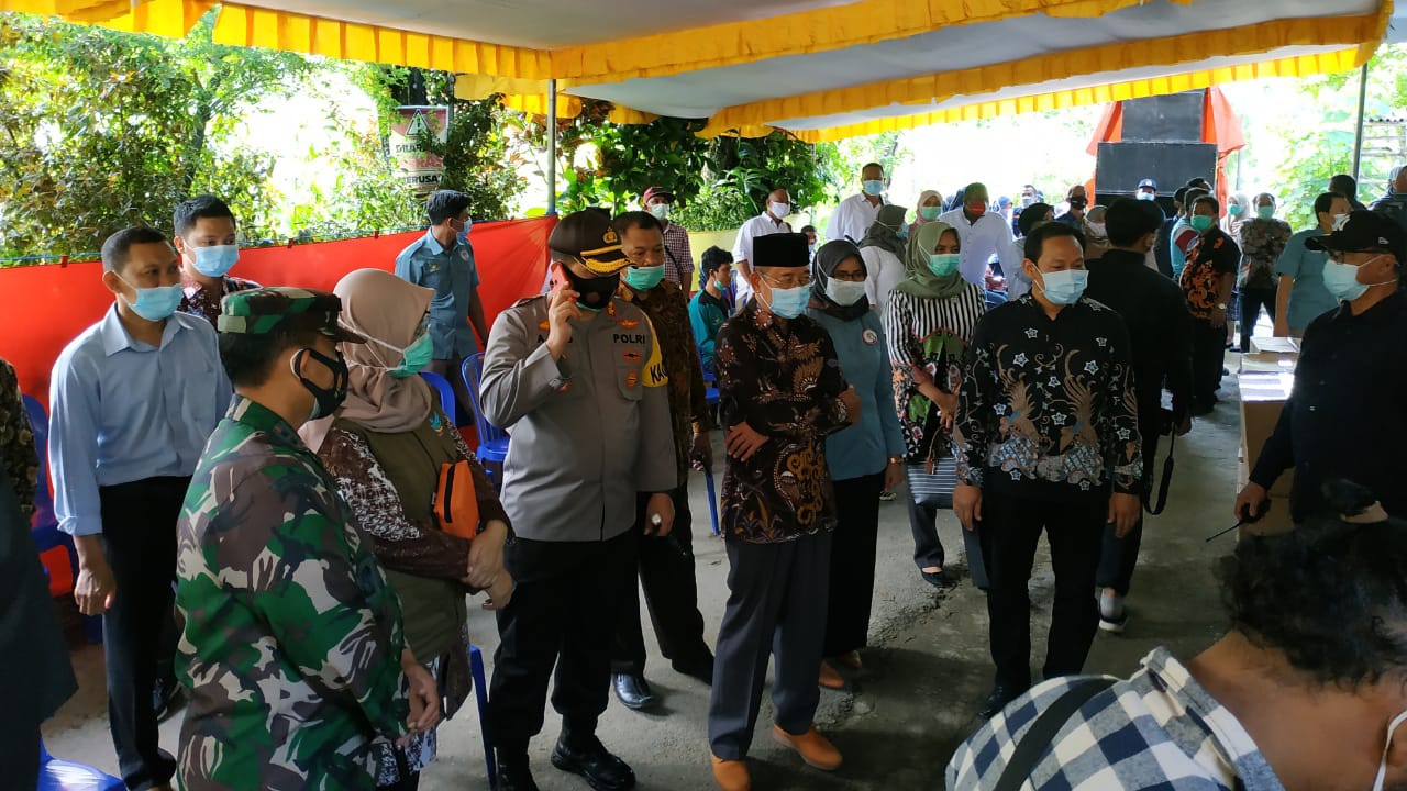 Awali Kerja Sebagai Menteri Sosial, Risma Kunjungi Ponorogo