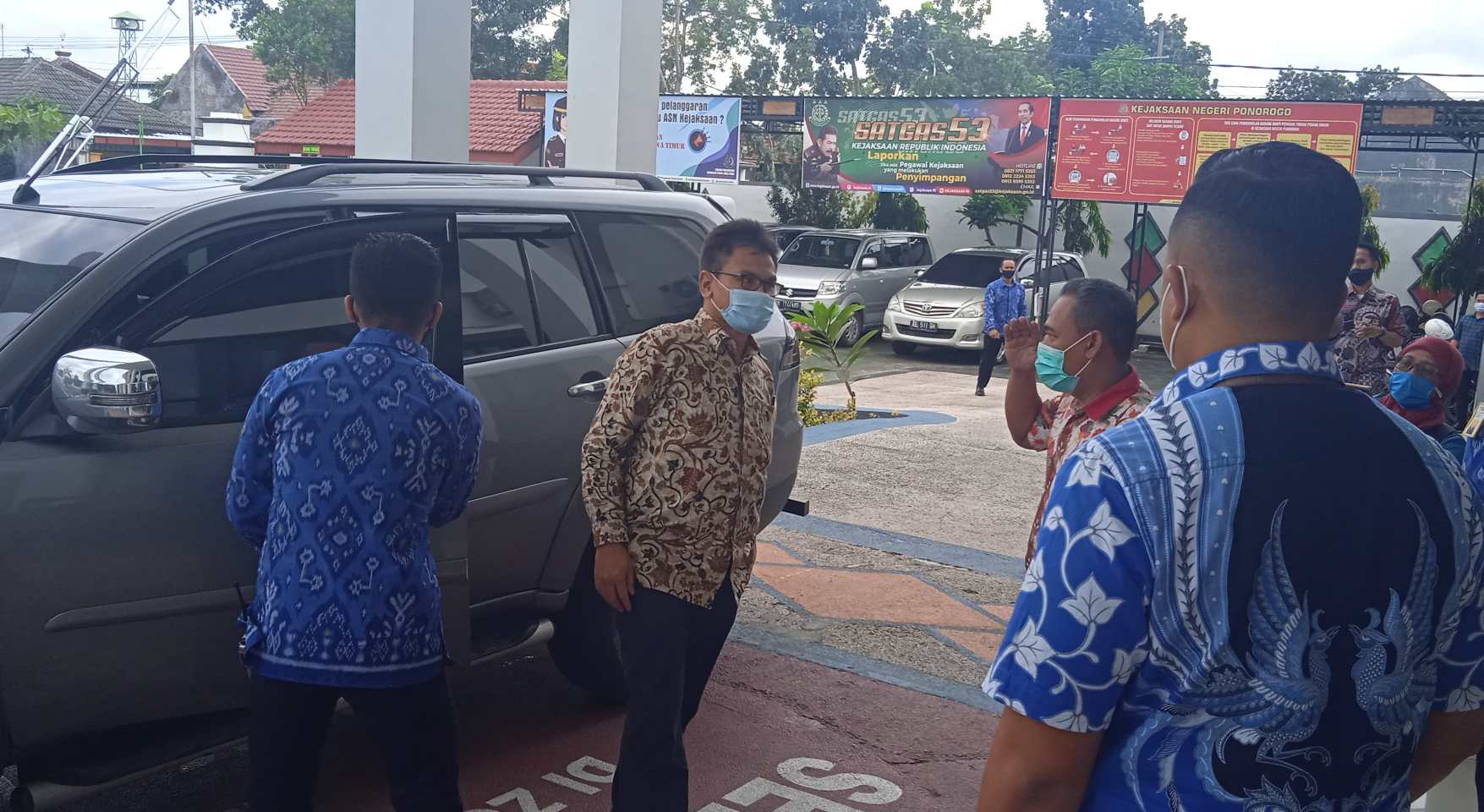 Johan Budi Kunjungi Kejari dan Polres: Hukum Harus Tajam ke Semua