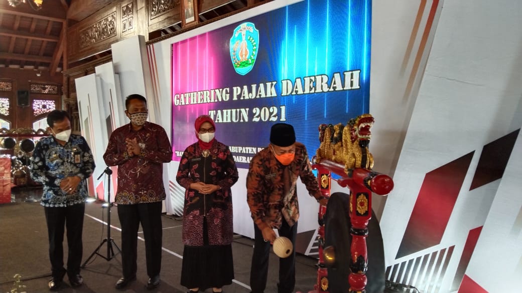 Gathering Pajak Daerah, Bupati Launching Relaksasi Pajak