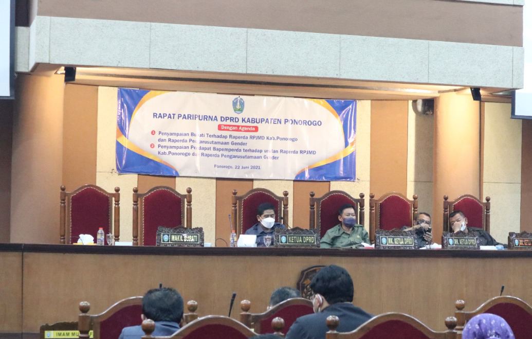 Paripurna DPRD Ponorogo, Agenda Raperda RPJMD dan Pengarusutamaan Gender