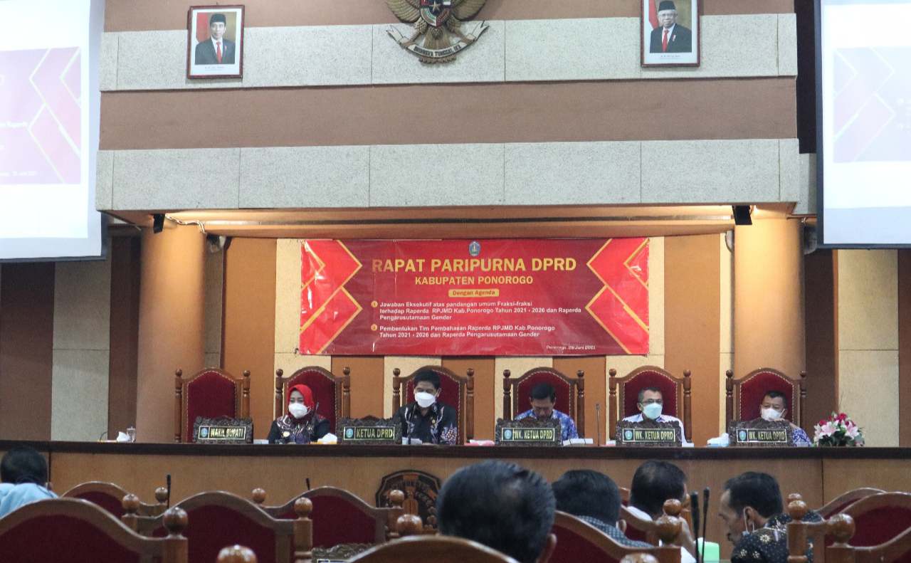 Paripurna DPRD, Jawaban Eksekutif Atas Pandangan Umum Fraksi dan Pembentukan Tim Pembahasan