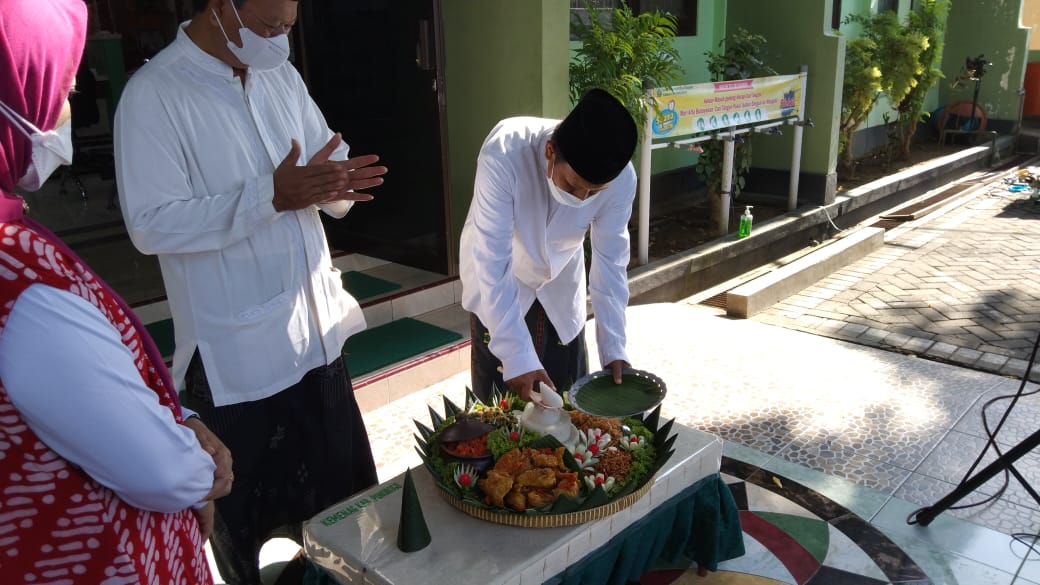 Peringatan Hari Santri, Kemenag Gelar Upacara dan Launching Pelayanan PTSP