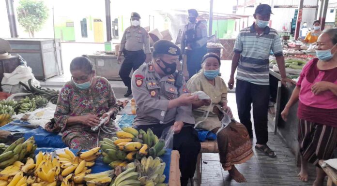 Sat Samapta Blusukan ke Pasar, Himbau Masyarakat Untuk Disiplin Prokes
