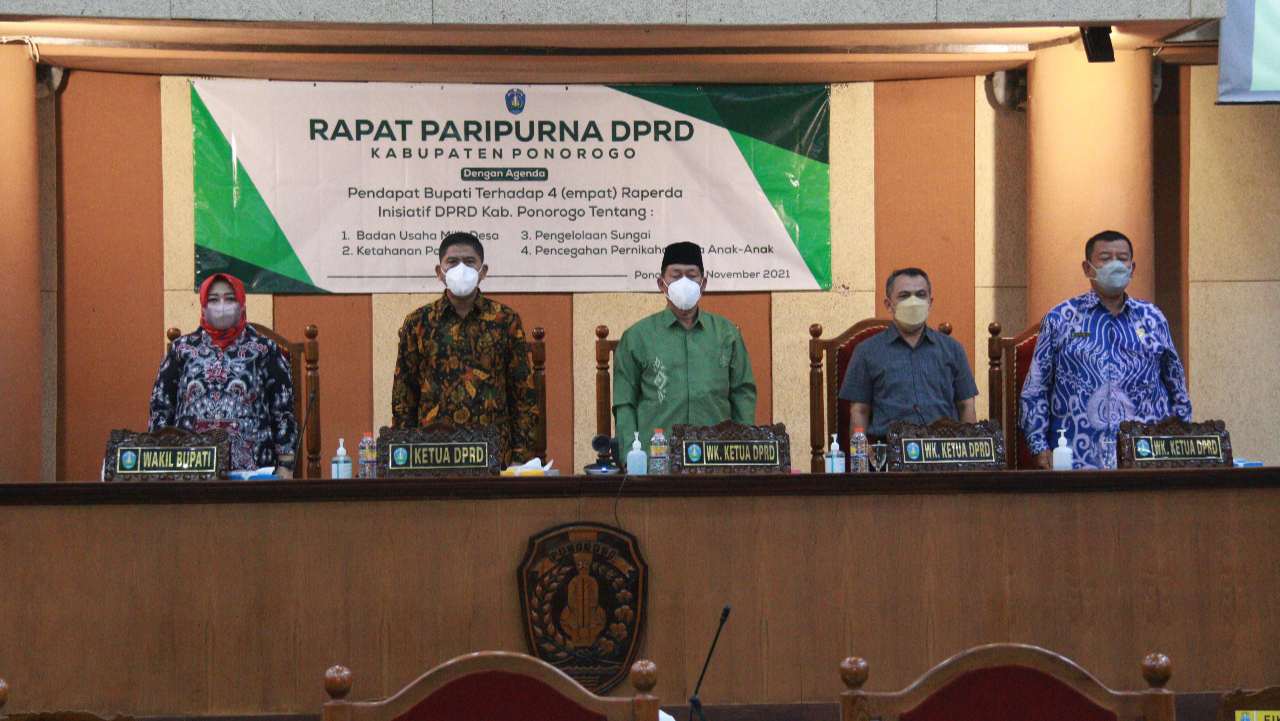 Paripurna DPRD Ponorogo Bahas Agenda Pendapat Bupati Terhadap 4 Raperda Inisiatif