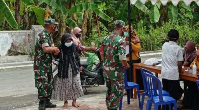 Semangat Aparat Sukseskan Program Vaksinasi Covid di Ponorogo