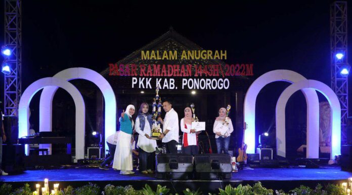 Malam Anugerah Pasar Ramadhan, Meriah dan Bermakna ponorogo