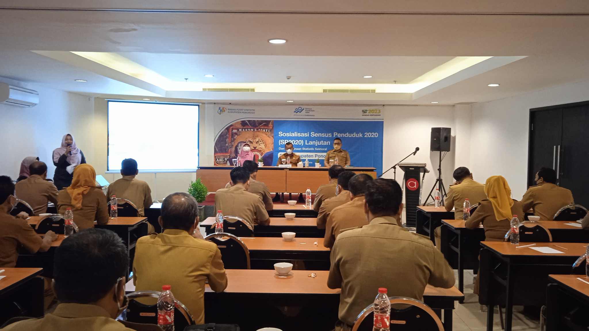 Kang Bupati Launching Desa Cantik, Sosialisasikan Sensus Penduduk Lanjutan