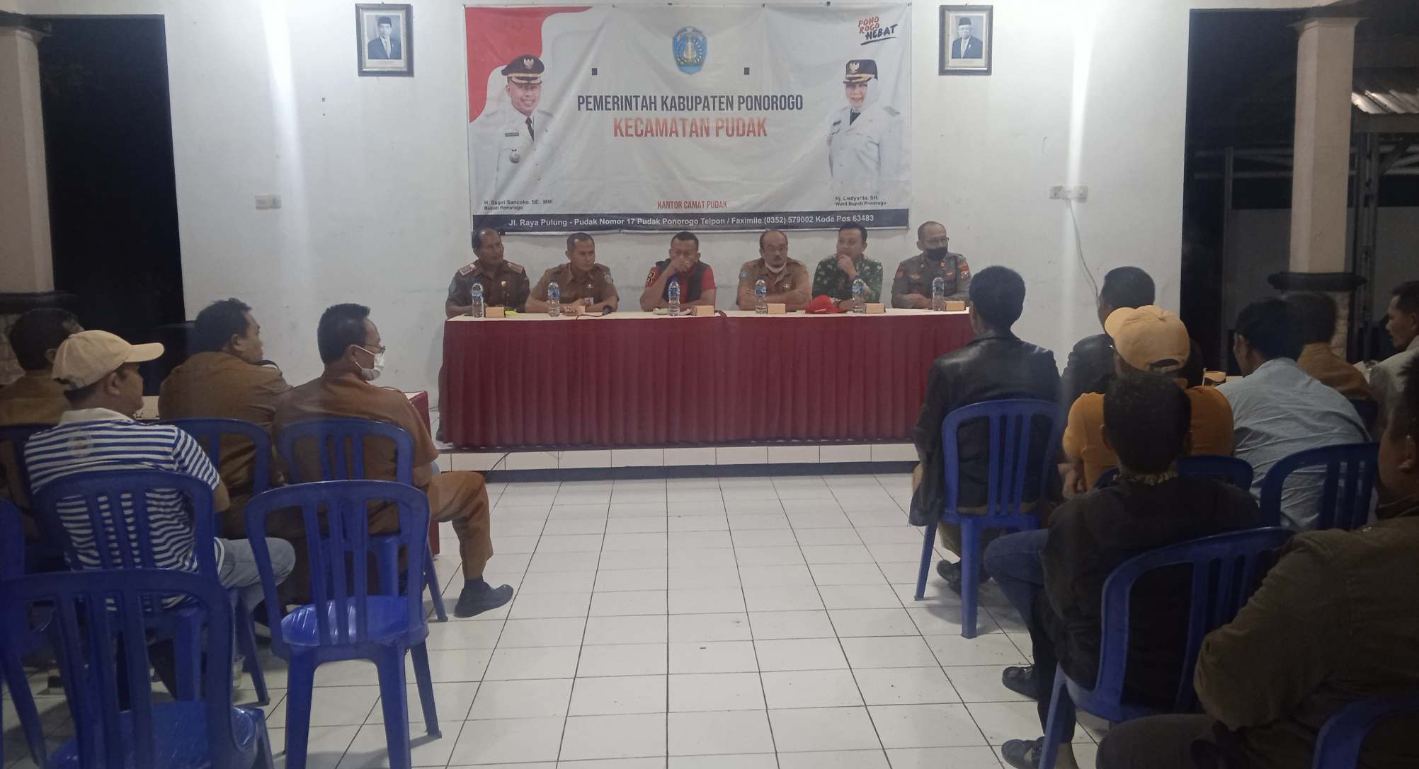 Beri Perhatian Khusus Pada PMK, Bupati Ngantor di Pudak